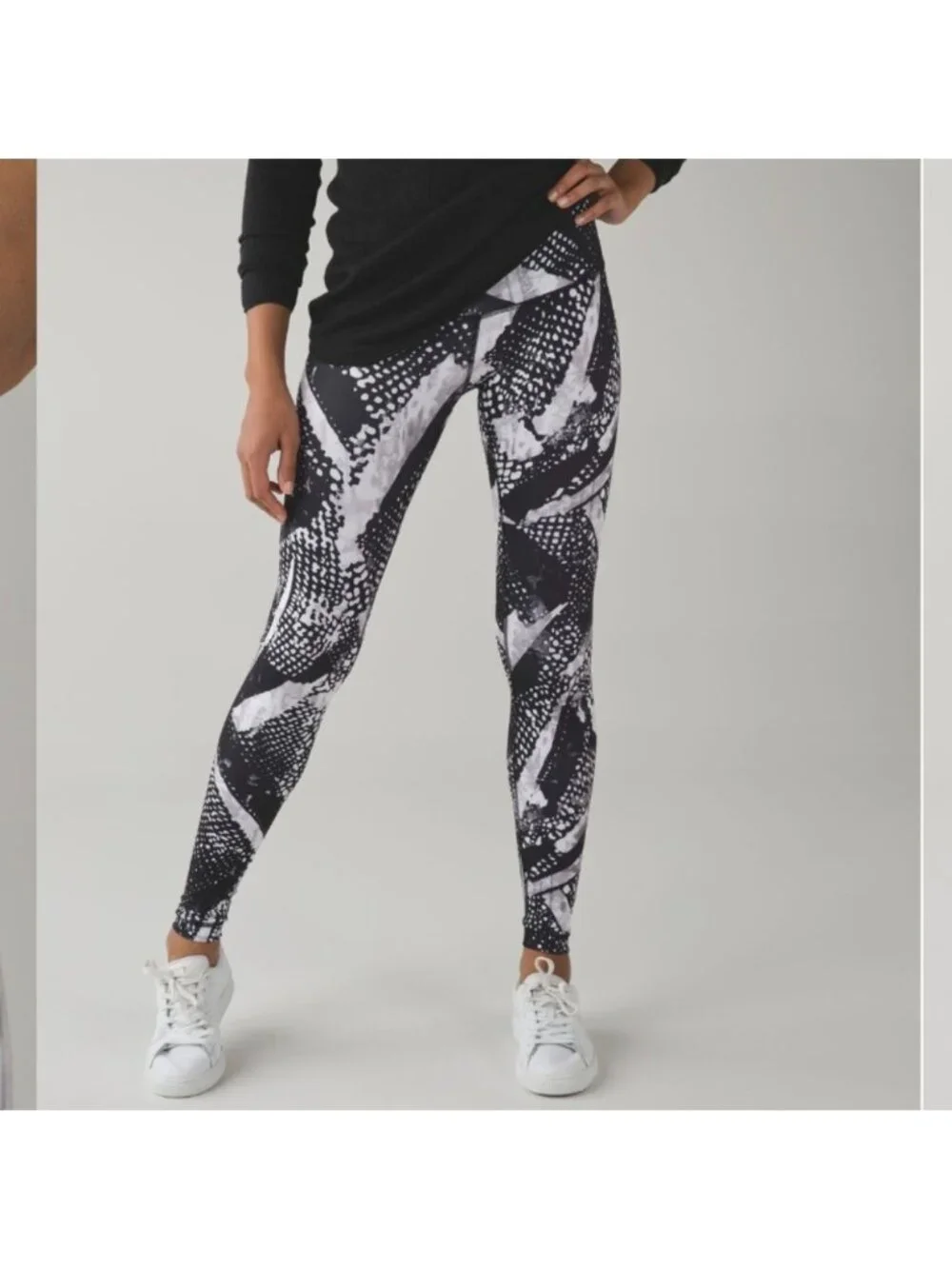 Lululemon Wunder Under Pant III *Full-On Luon Static Mist White Black